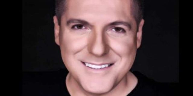 Ο Δημήτρης Γιώτης στο Crazy George Bar