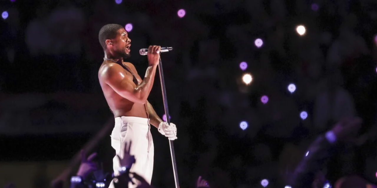 Super Bowl: Εντυπωσιακό σόου του Usher στο ημίχρονο- Μαζί του στη σκηνή η Alicia Keys