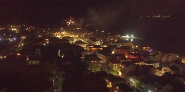 Εντυπωσιακή Ανάσταση απο ψηλα στο Αργοστόλι