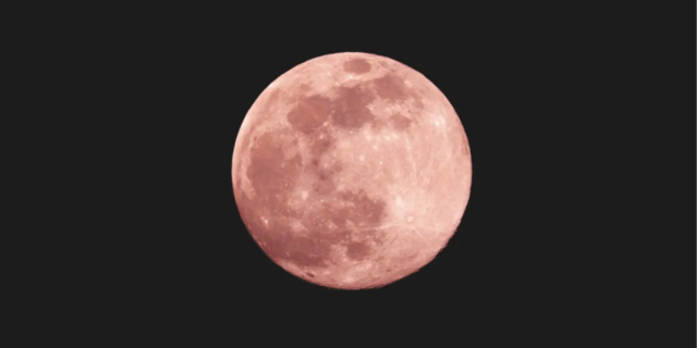 Πανσέληνος Απριλίου: Πότε θα δούμε στον ουρανό το «ροζ φεγγάρι»