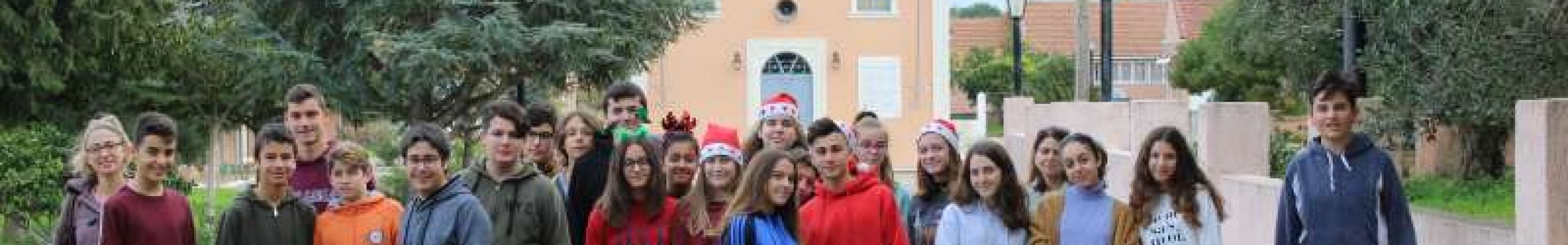 Επισκεψη 2ου Γυμνασίου Αργοστολίου σε Γηροκομείο & Ορφανοτροφείο