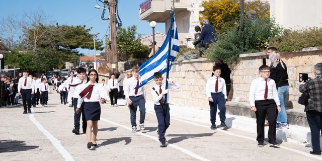 Κατάθεση στεφάνων και παρέλαση στις Κεραμειές [25.03.2025]
