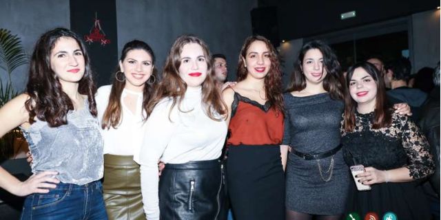 Σάββατο βράδυ @ BEE’S KNEES [21.12.2019]