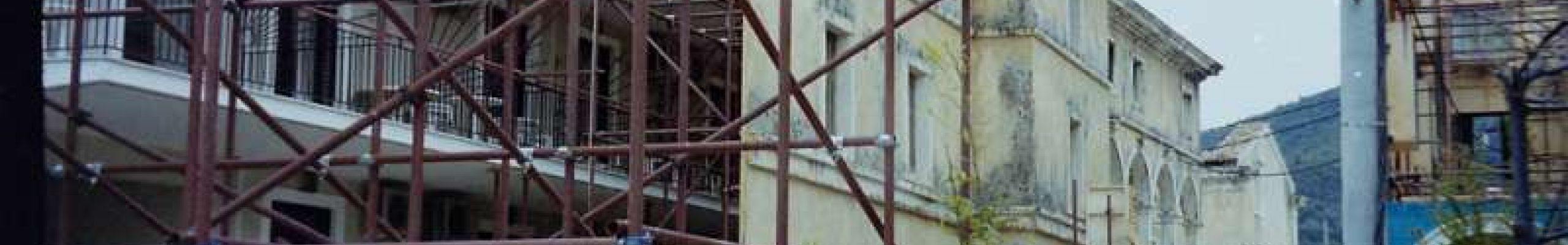 ΡΕΤΡΟ Φωτογραφίες από τις ετοιμασίες των σκηνικών για το «Το μαντολίνο του λοχαγού Κορέλι» στη Σάμη!