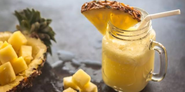 Συνταγή για smoothie αποτοξίνωσης με ανανά