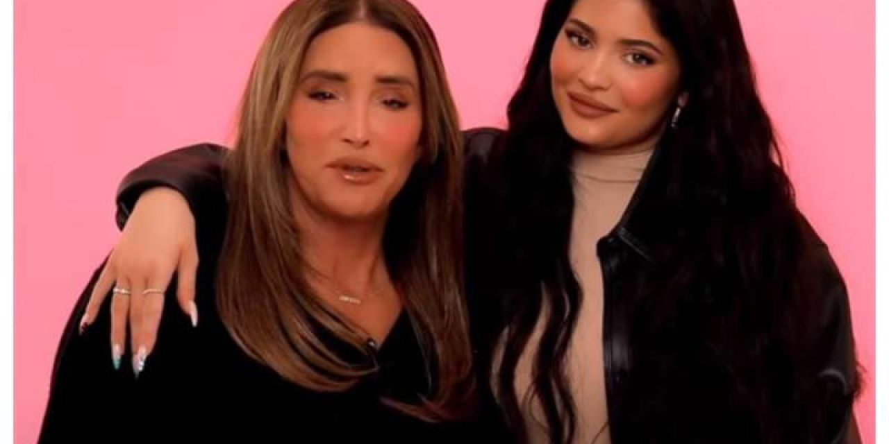 Δες την Kylie Jenner να κάνει μακιγιάζ στον μπαμπά της για πρώτη φορά