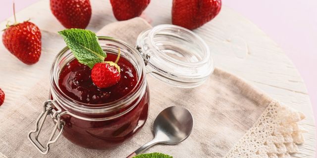 Φράουλες, σμέουρα, μύρτιλλα: 3 μαρμελάδες χωρίς ζάχαρη μόνο με 2 υλικά