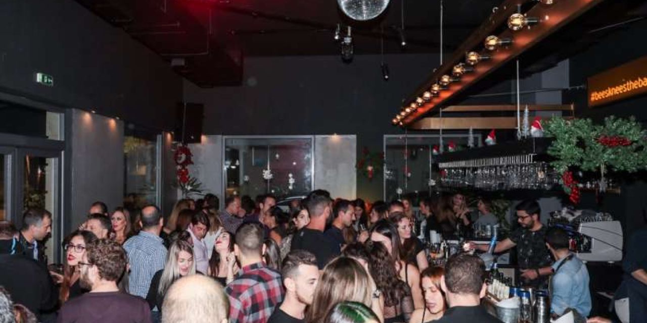 Σάββατο βράδυ @ BEE’S KNEES [23.11.2019]
