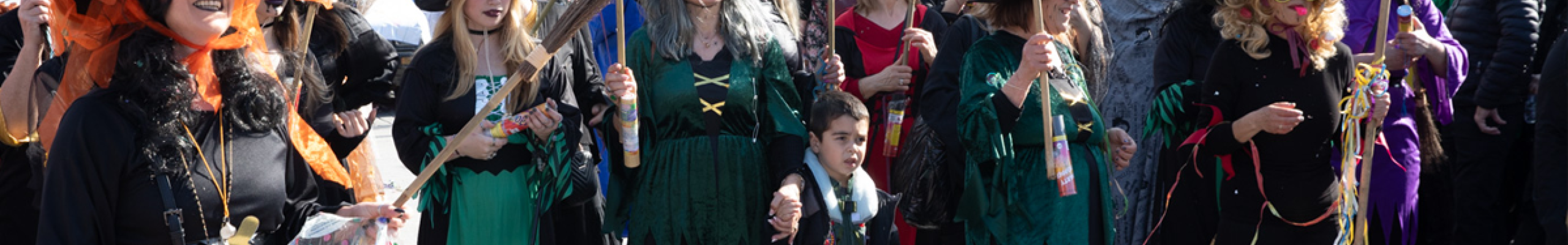 Αναδρομή στην Μεσημεριανή Καρναβαλική Παρέλαση στο Αργοστόλι (βίντεο 2015 – 2025)