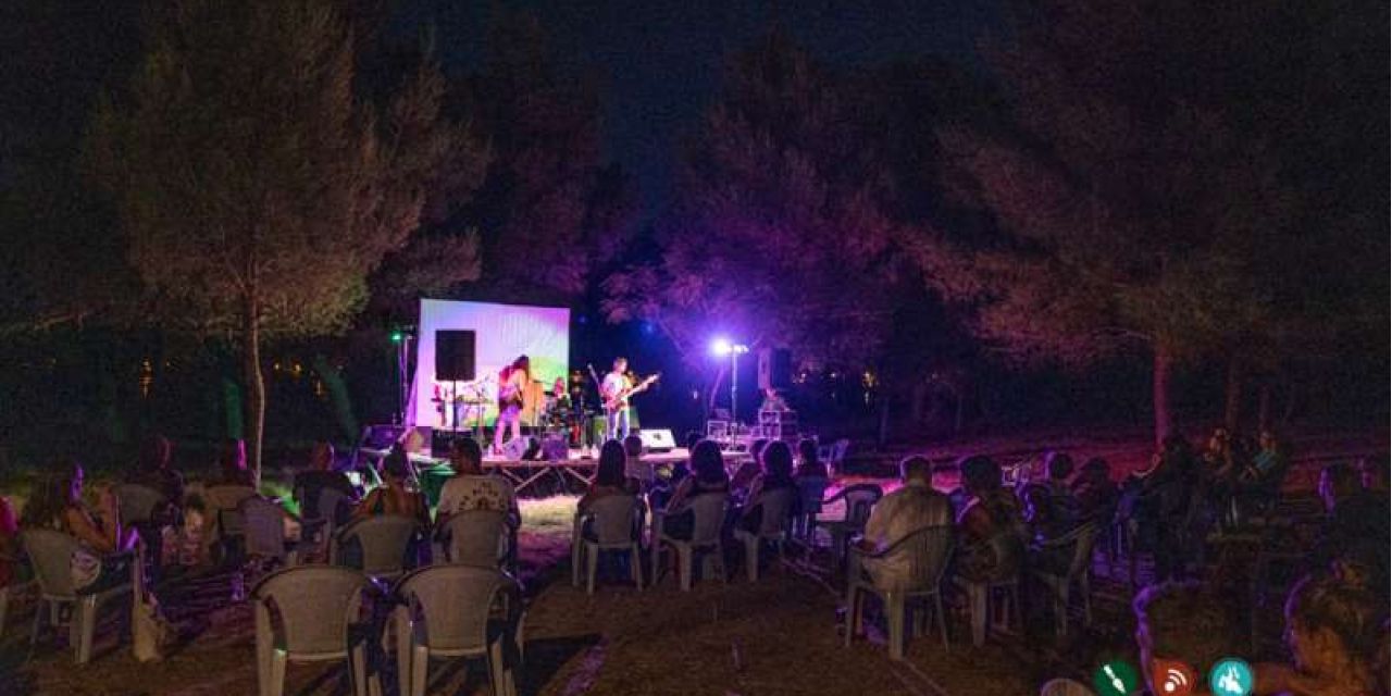 «Drowing in Sand» @ Άλσος Κουτάβου [03.08.2020]
