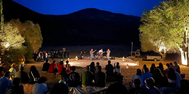 «Στο Αλώνι»: Μια βραδιά γεμάτη παράδοση και χορό στα Φραγκάτα
