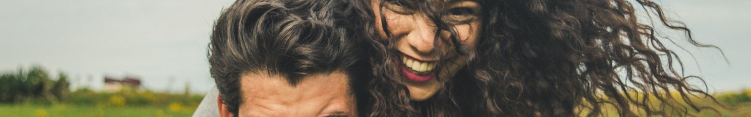 Love lessons: Τέσσερα μυστικά που κρατάνε «ζωντανή» τη σχέση