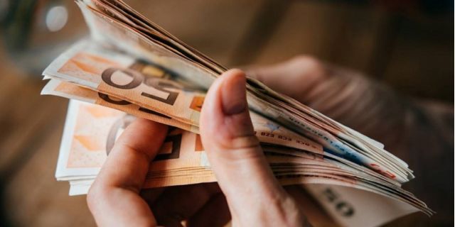 e-ΕΦΚΑ – ΟΠΕΚΑ: Πότε πληρώνονται συντάξεις Ιουνίου και επιδόματα