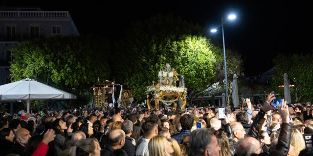 Η Περιφορά των Επιταφίων στο Αργοστόλι την M. Παρασκευή [10.04.2026]