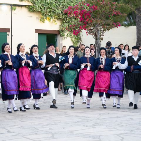 Πολιτιστικός & Χορευτικός Σύλλογος «Χορόριζες»: «Τέσσερις Γάμοι, Μία Ρίζα» @Θαλασσόμυλος [31.05.2026]