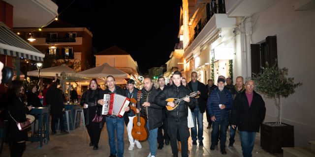 Παραμονή Πρωτοχρονιάς στο Λιθόστρωτο