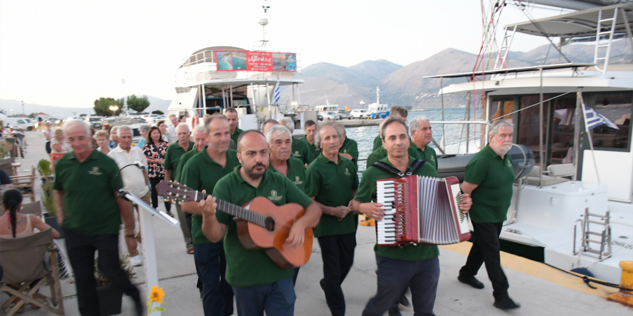 Μελωδική κανταδόρικη βραδιά στο Ληξούρι –Ένα ζωντανό ταξίδι στην επτανησιακή μουσική παράδοση