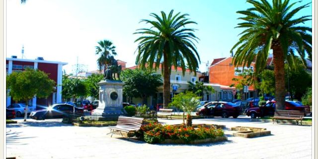 H πλατεία Αργοστολίου πρίν χρόνια