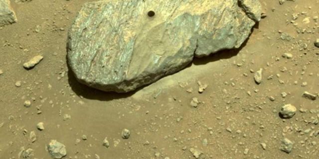 NASA: Το Perseverance κατάφερε όντως να συλλέξει το πρώτο πέτρινο δείγμα από τον Άρη