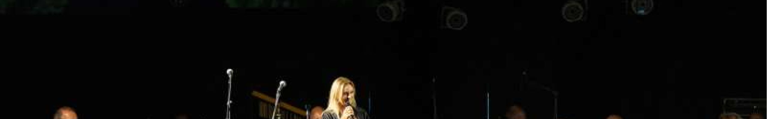 Η Πέγκυ Ζήνα μαζί με την Ορχήστρα «Μίκης Θεοδωράκης» στο Ξενία [25.08.2021]