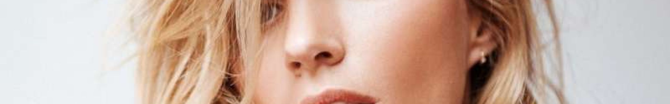 Έχετε λεπτά χείλη; Τα tips για να τα κάνετε να δείχνουν πιο σαρκώδη & ζουμερά