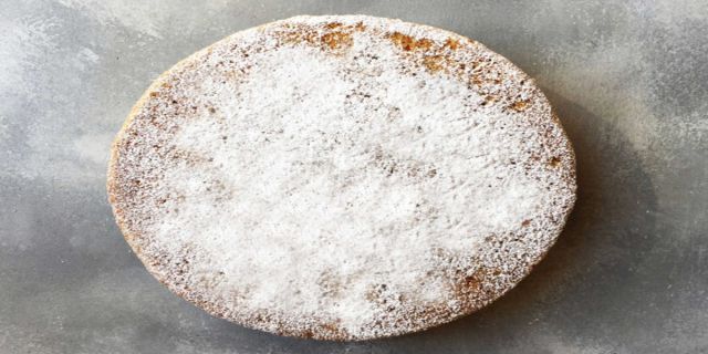 Φανουρόπιτα παραδοσιακή, με καρύδια και σταφίδες