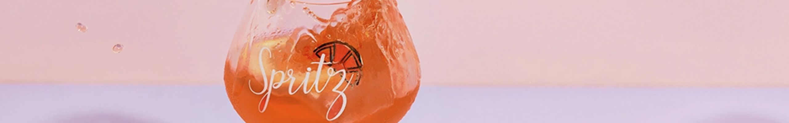 Spritz Hour: Τα καλοκαιρινά κοκτέιλ που αξίζει να δοκιμάσεις στο σπίτι