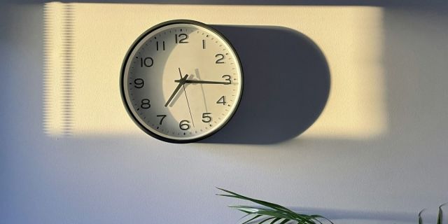 Αλλαγή ώρας: Η ημερομηνία που γυρίζουμε τους δείκτες των ρολογιών πίσω