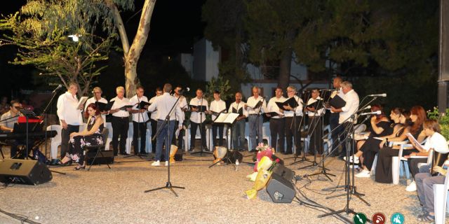 Καλοκαιρινή συναυλία της ανδρικής & παιδικής χορωδίας Δήμου Αργοστολίου [13.08.2022]￼