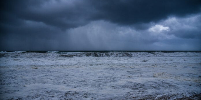 Έρχεται το «ERMINIO»: Ισχυρή κακοκαιρία στη Σάμη – Έκκληση για προσοχή και αποφυγή της παραλίας Μύρτου