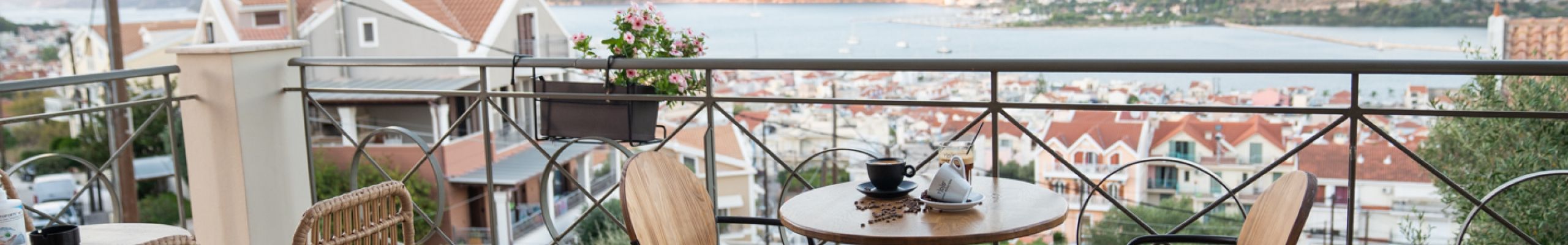 Απογευματινός καφές στο «19_61 coffe n’ more»