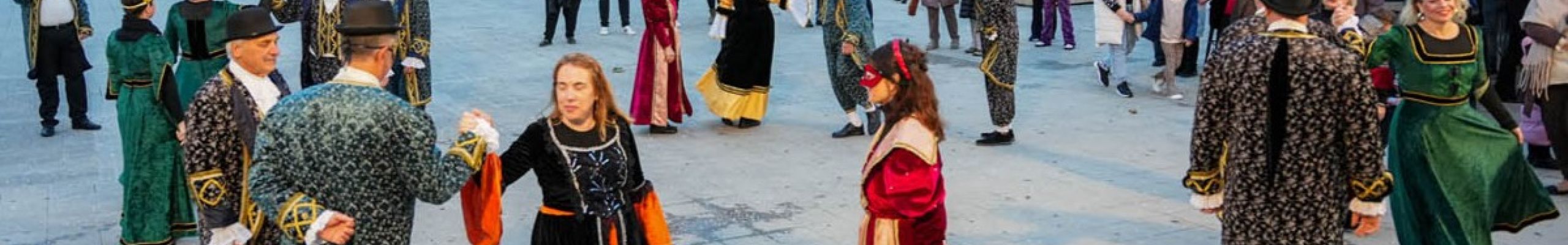 Ληξουριώτικο Καρναβάλι 2026: Μουσική, χοροί και καντάδες πλημμύρισαν την πλατεία [19.02.2026]