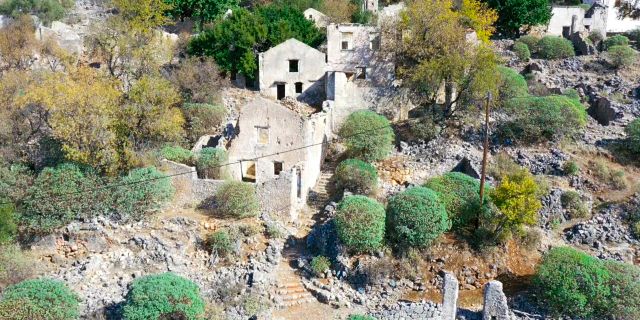 ΡΕΤΡΟ: Τα προσεισμικά Φάρσα στην Κεφαλονιά