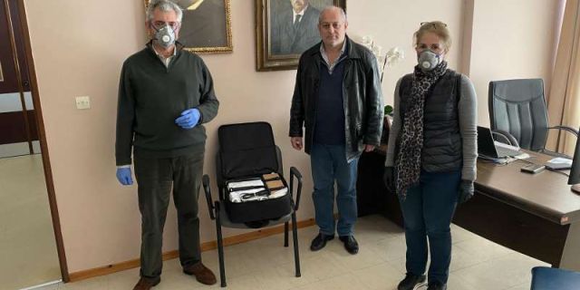 Ευχαριστήριο μήνυμα για την προσφορά ενός αναπνευστήρα στο ΓΝ Κεφαλληνίας από το ξενοδοχείο White Rocks