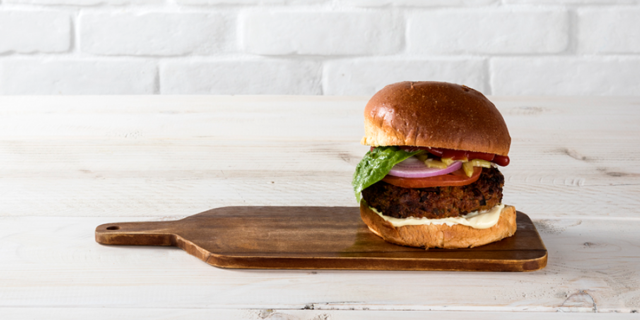 Vegetarian burger με μανιτάρια