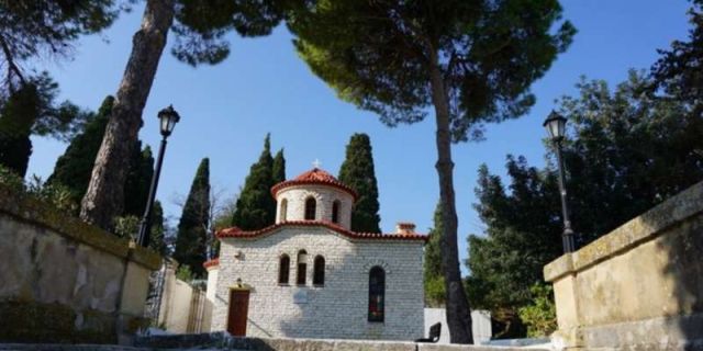 Εν λειτουργία ο Ι.Ν. Αγίου Ανδρέα στο Νεκροταφείο Ληξουρίου στις 30.11.19