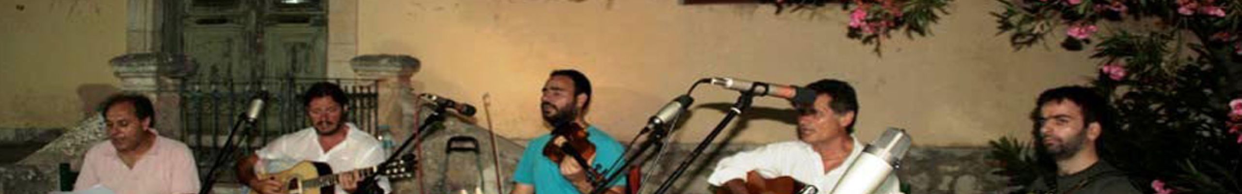 ΡΕΤΡΟ: Εδώ Έρυσσος…Τιμώντας τους παλιούς λαϊκούς οργανοπαίκτες