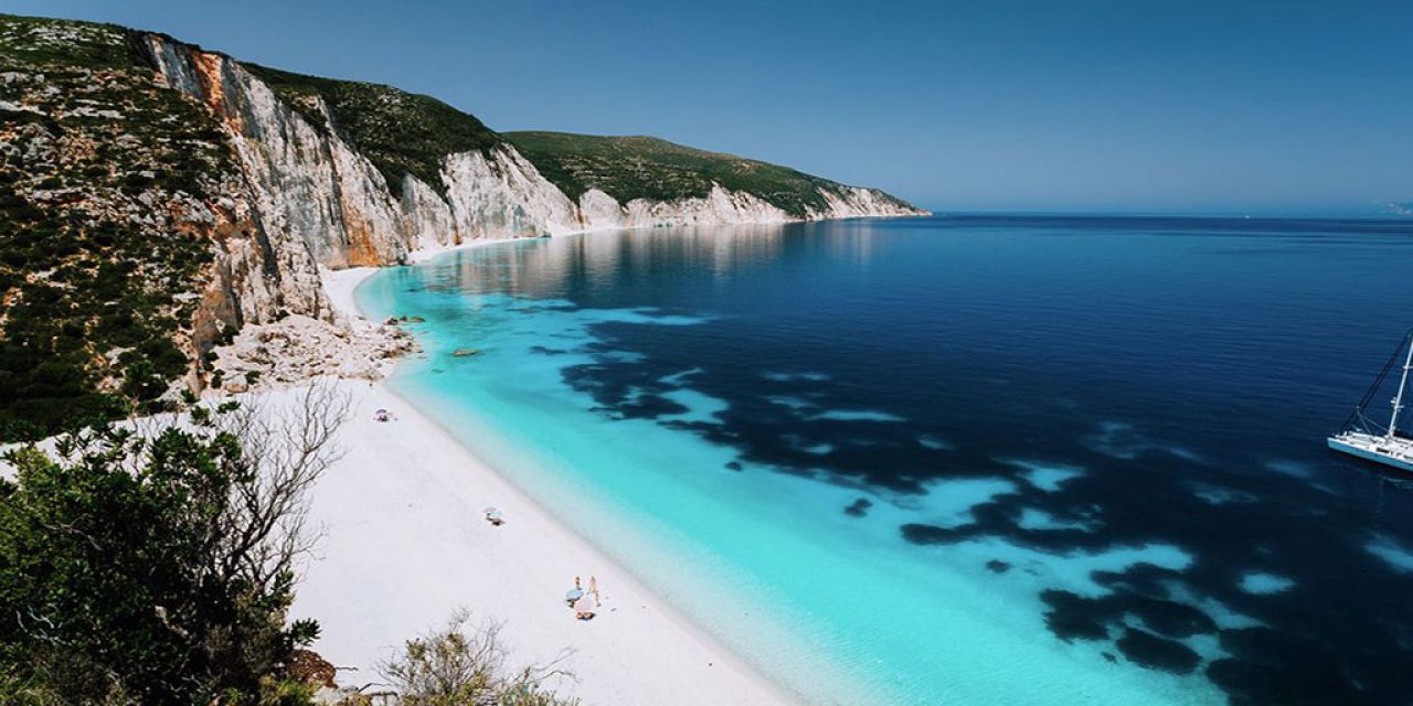 Φτέρη: Πρώτη στη λίστα με τις 40 καλύτερες παραλίες της Ευρώπης