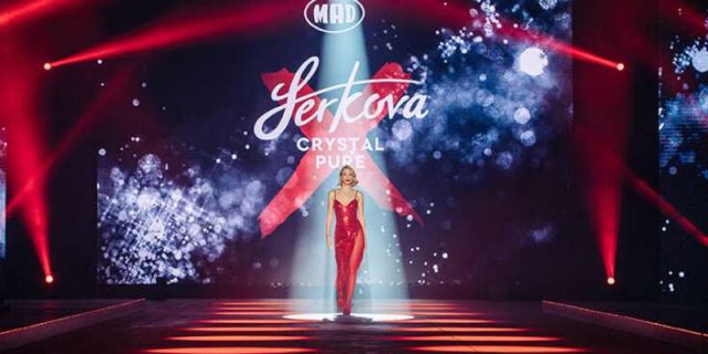 Το MadWalk 2020 by Serkova Crystal Pure – The Fashion Music Project υποδέχθηκε το 2021 με εντυπωσιακές συνεργασίες