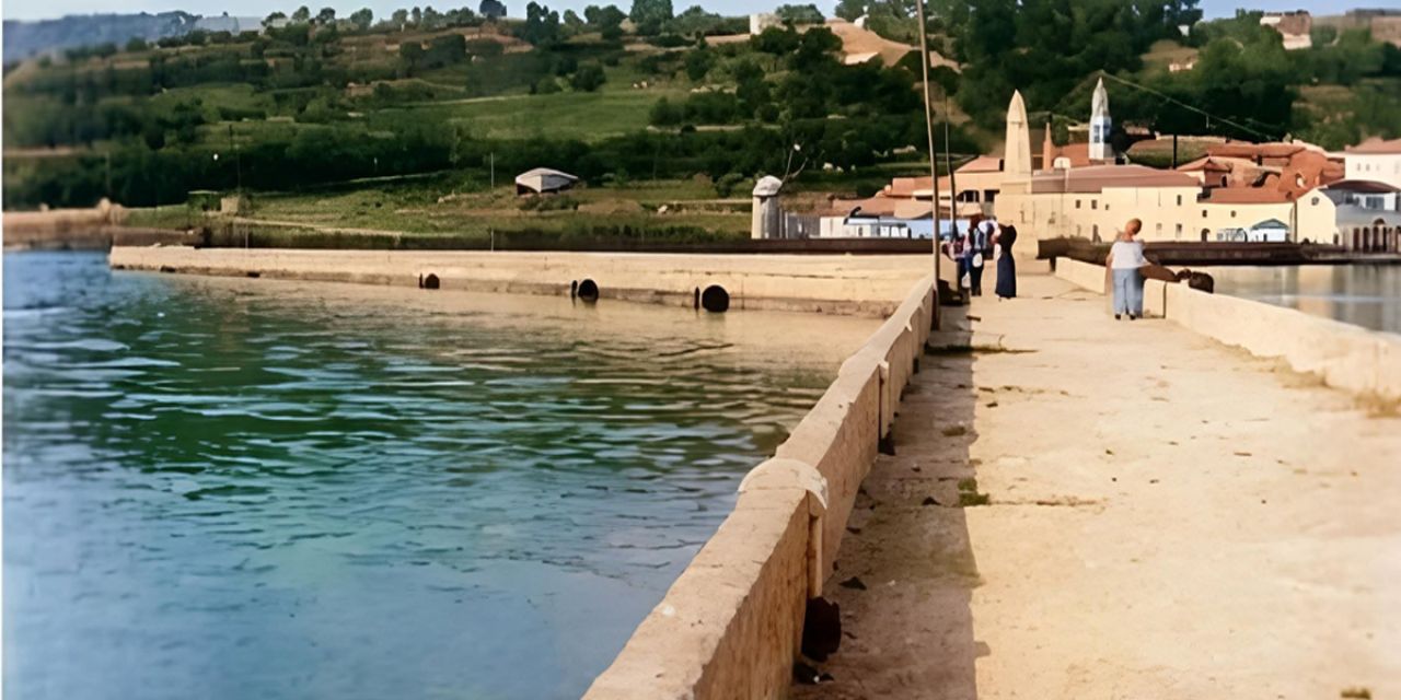 ΡΕΤΡΟ: Μια σπάνια φωτογραφία από το Αργοστόλι του 1920