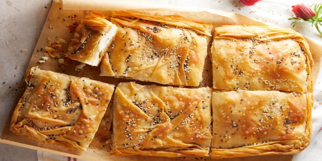 Τυρόπιτα με πικάντικη φέτα, γραβιέρα, γιαούρτι και σπιτικό φύλλο