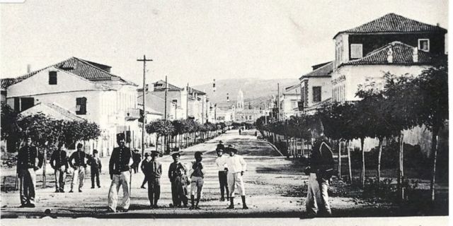 Ρετρό: Δείτε μια φωτογραφία από την οδό Ριζοσπαστών του 1907 στο Αργοστόλι!