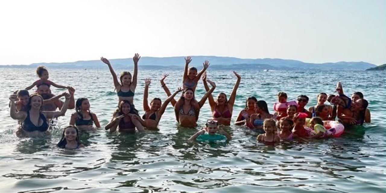 Beach Party γεμάτο χορό και καλοκαιρινή διάθεση από το Εργαστήρι Χορού Pirouette