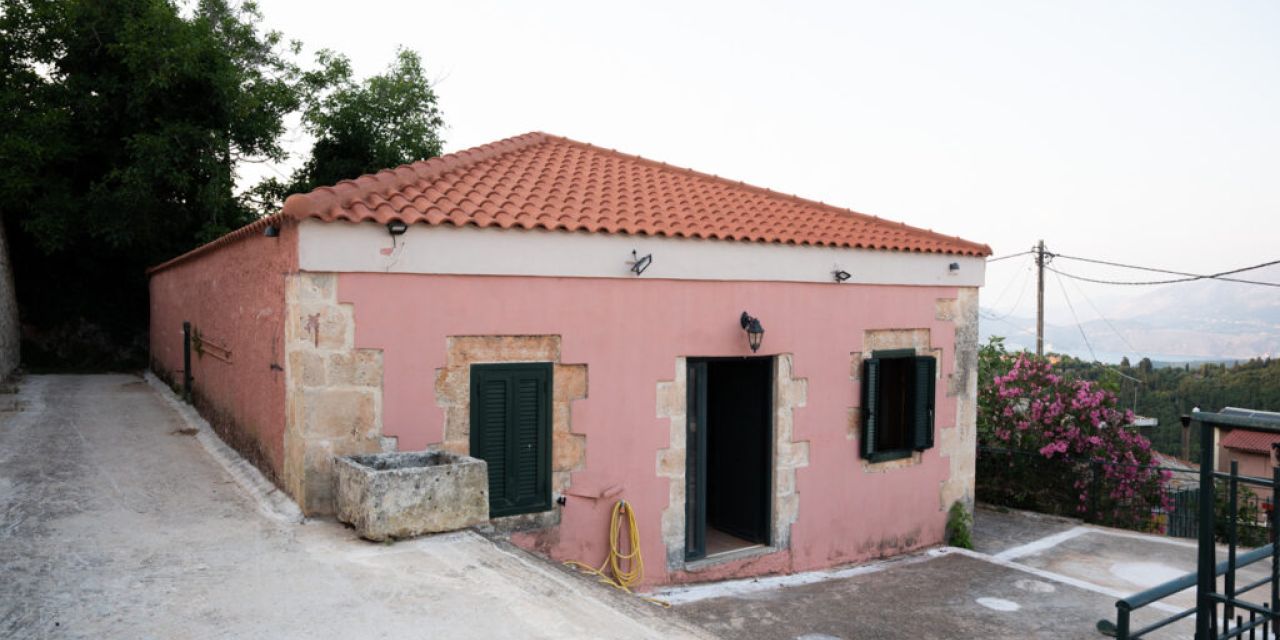 Αετός Καμιναράτων: Ο πολιτιστικός φρουρός της Παλικής
