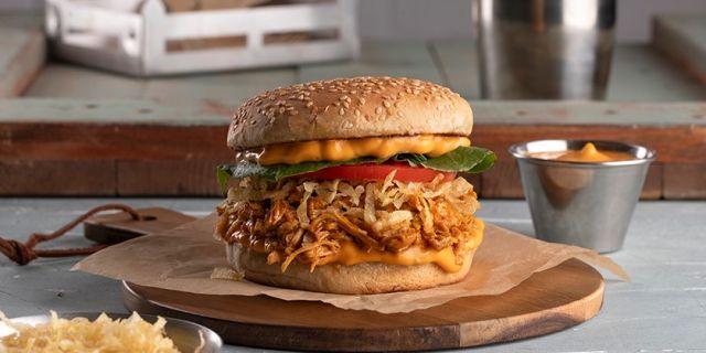 Pulled chicken burger