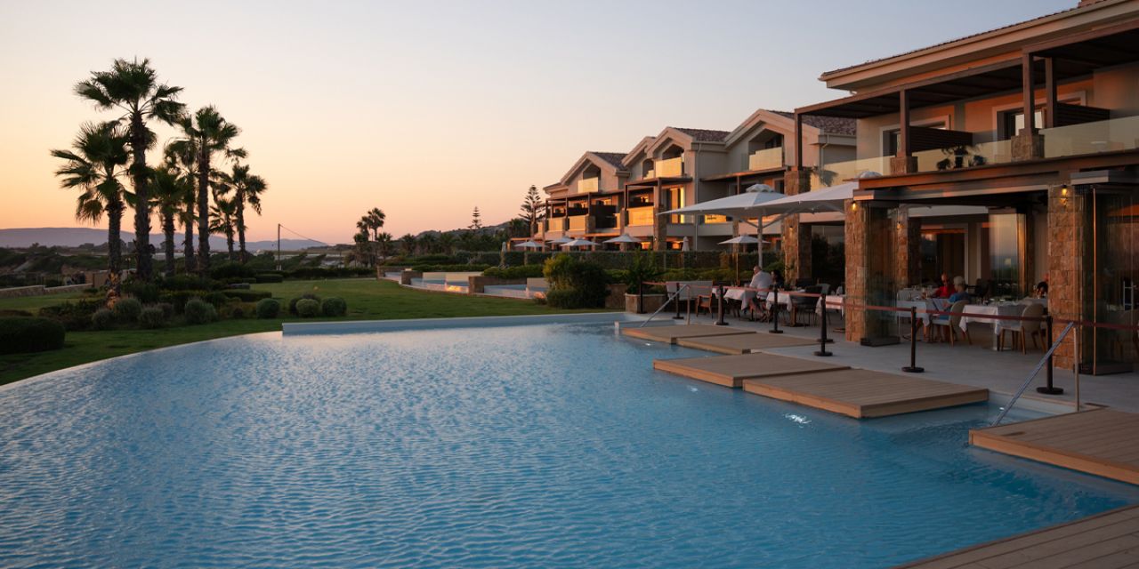 Turquoise Restaurant στο Electra Kefalonia Hotel & Spa: Γεύσεις με φόντο το ηλιοβασίλεμα του Ιονίου