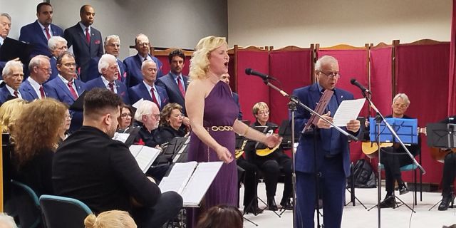 Συγκινητικό αφιέρωμα στον Διονύση Αποστολάτο στα Βριλήσσια