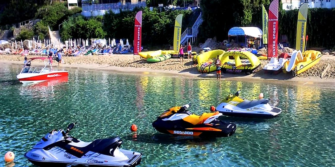 Τα Water Sports Albatros αναζητούν Beach Assistant για τη θερινή σεζόν