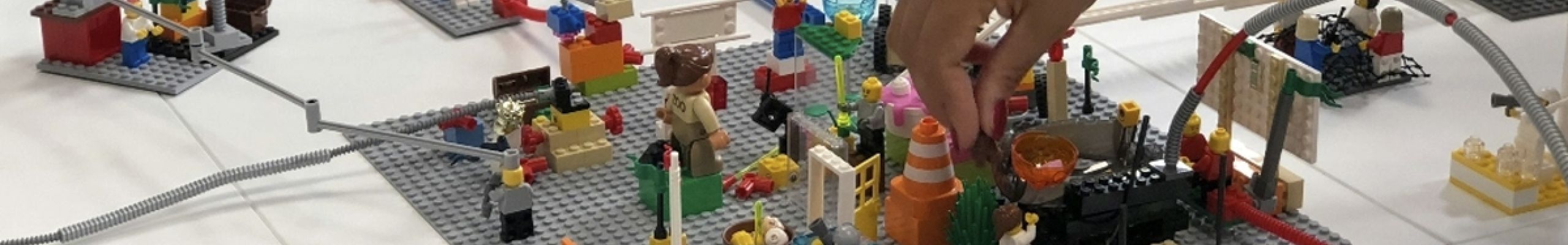 LEGO και κλασικά παιχνίδια συνεχίζουν να κερδίζουν τα παιδιά