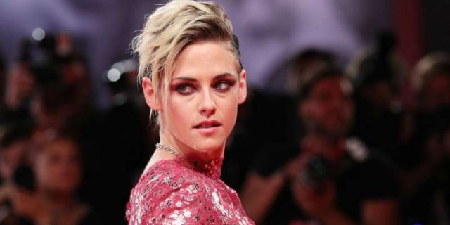 Δείτε την Kristen Stewart να μεταμορφώνεται σε πριγκίπισσα Diana στη νέα ταινία "Spencer"